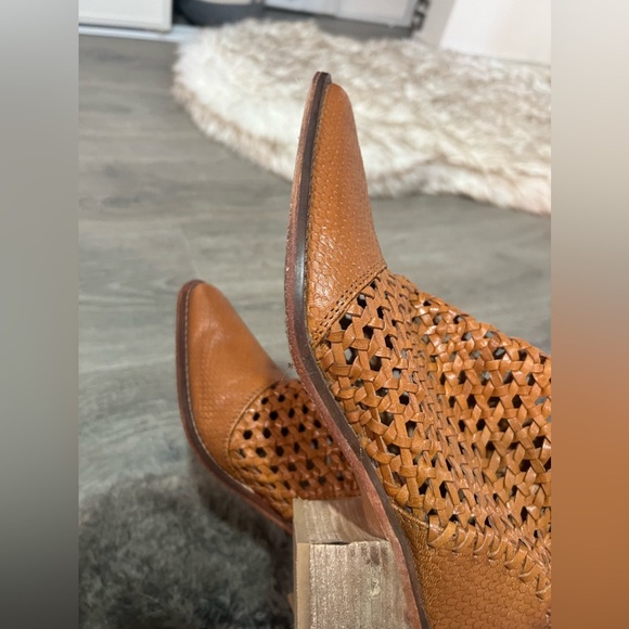 Free people boots - Picture 2 of 8